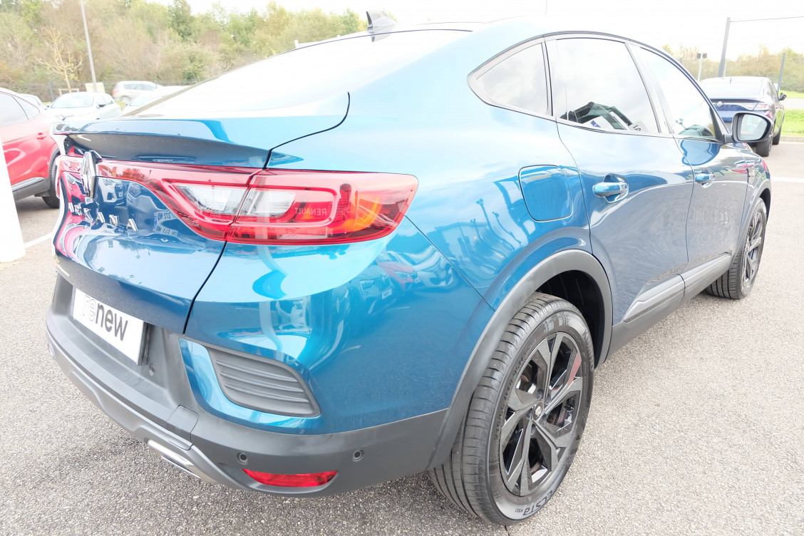 Acheter Renault Arkana Arkana TCe 140 EDC FAP - 22 R.S. Line 5p occasion dans les concessions du Groupe Faurie