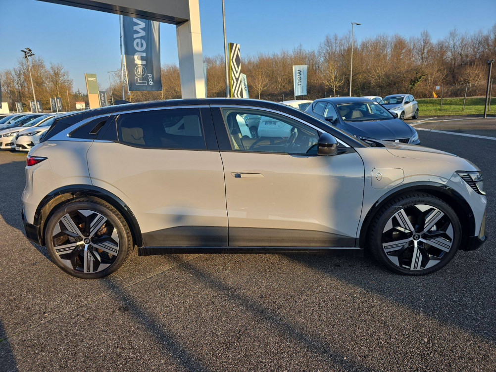 Acheter Renault Megane E-Tech Megane E-Tech EV60 220 ch super charge Iconic 5p occasion dans les concessions du Groupe Faurie