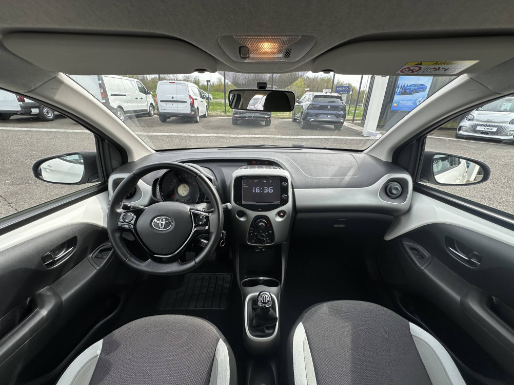 Acheter Toyota Aygo Aygo 1.0 VVT-i x-play 5p occasion dans les concessions du Groupe Faurie