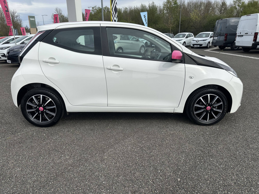 Acheter Toyota Aygo Aygo 1.0 VVT-i x-play 5p occasion dans les concessions du Groupe Faurie