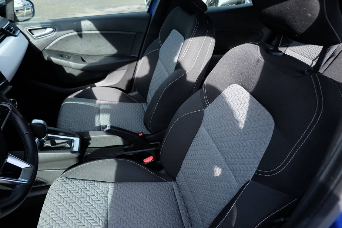 Acheter Renault Clio 5 Clio E-Tech 140 Limited 5p occasion dans les concessions du Groupe Faurie