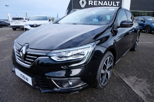 Acheter Renault Megane 4 Mégane IV Berline TCe 140 EDC FAP Intens 5p occasion dans les concessions du Groupe Faurie