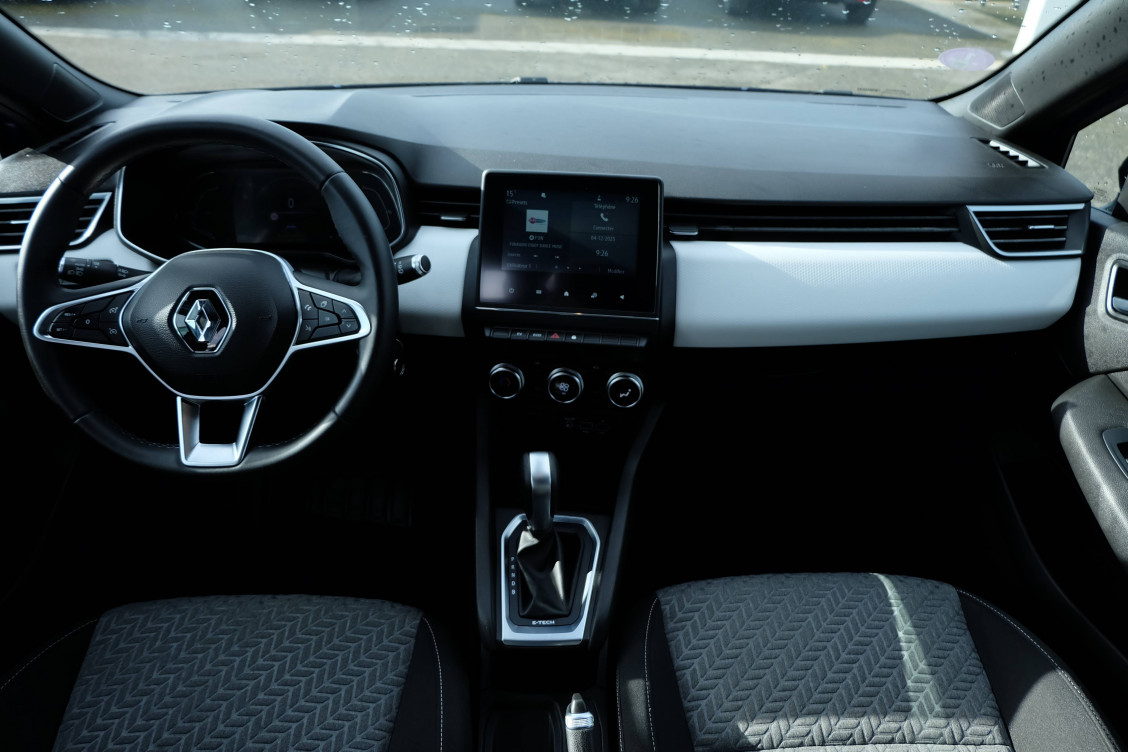 Acheter Renault Clio 5 Clio E-Tech 140 Limited 5p occasion dans les concessions du Groupe Faurie