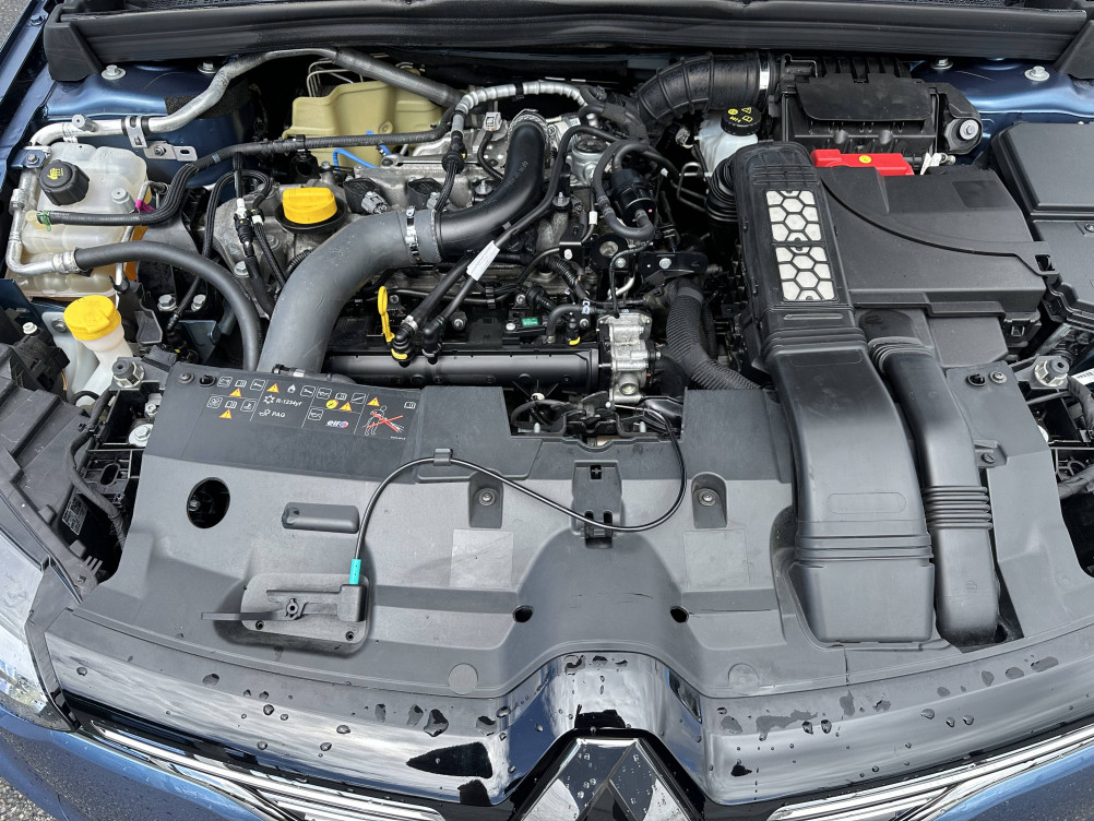 Acheter Renault Megane 4 Mégane IV Berline TCe 130 Energy EDC Intens 5p occasion dans les concessions du Groupe Faurie
