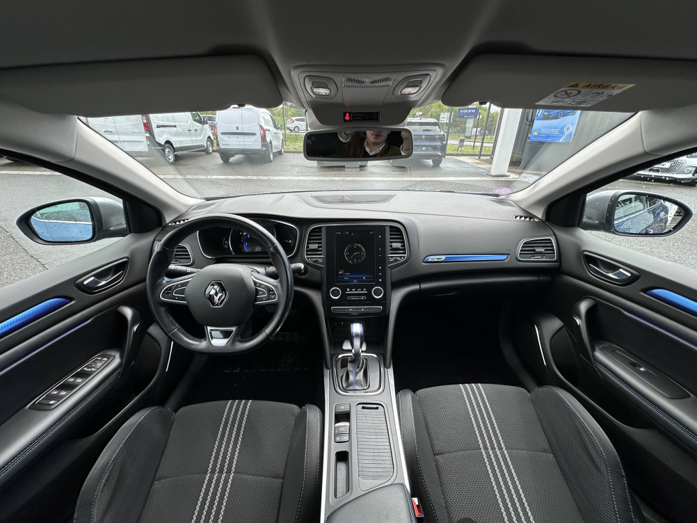 Acheter Renault Megane 4 Mégane IV Berline TCe 130 Energy EDC Intens 5p occasion dans les concessions du Groupe Faurie