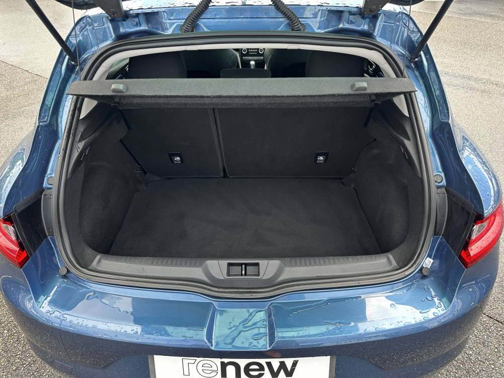 Acheter Renault Megane 4 Mégane IV Berline TCe 130 Energy EDC Intens 5p occasion dans les concessions du Groupe Faurie