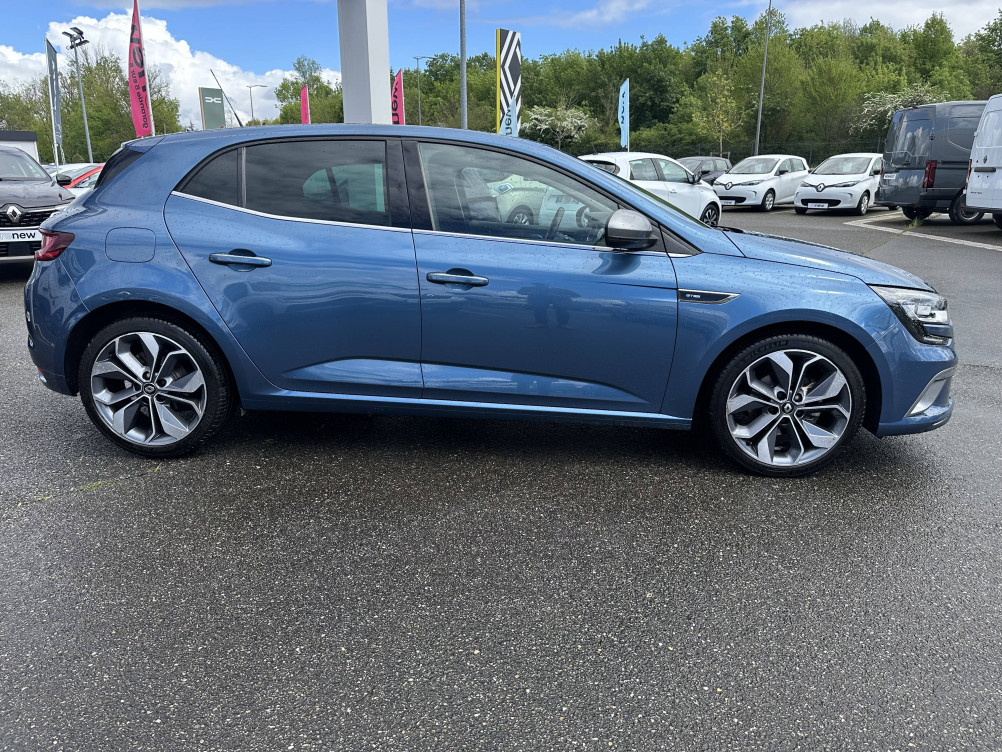 Acheter Renault Megane 4 Mégane IV Berline TCe 130 Energy EDC Intens 5p occasion dans les concessions du Groupe Faurie