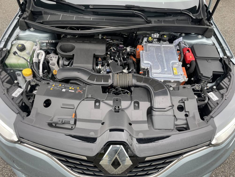 Acheter Renault Megane 4 Mégane IV Estate E-TECH Plug-In Hybride 160 Intens 5p occasion dans les concessions du Groupe Faurie