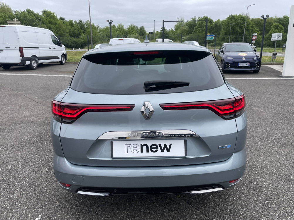 Acheter Renault Megane 4 Mégane IV Estate E-TECH Plug-In Hybride 160 Intens 5p occasion dans les concessions du Groupe Faurie