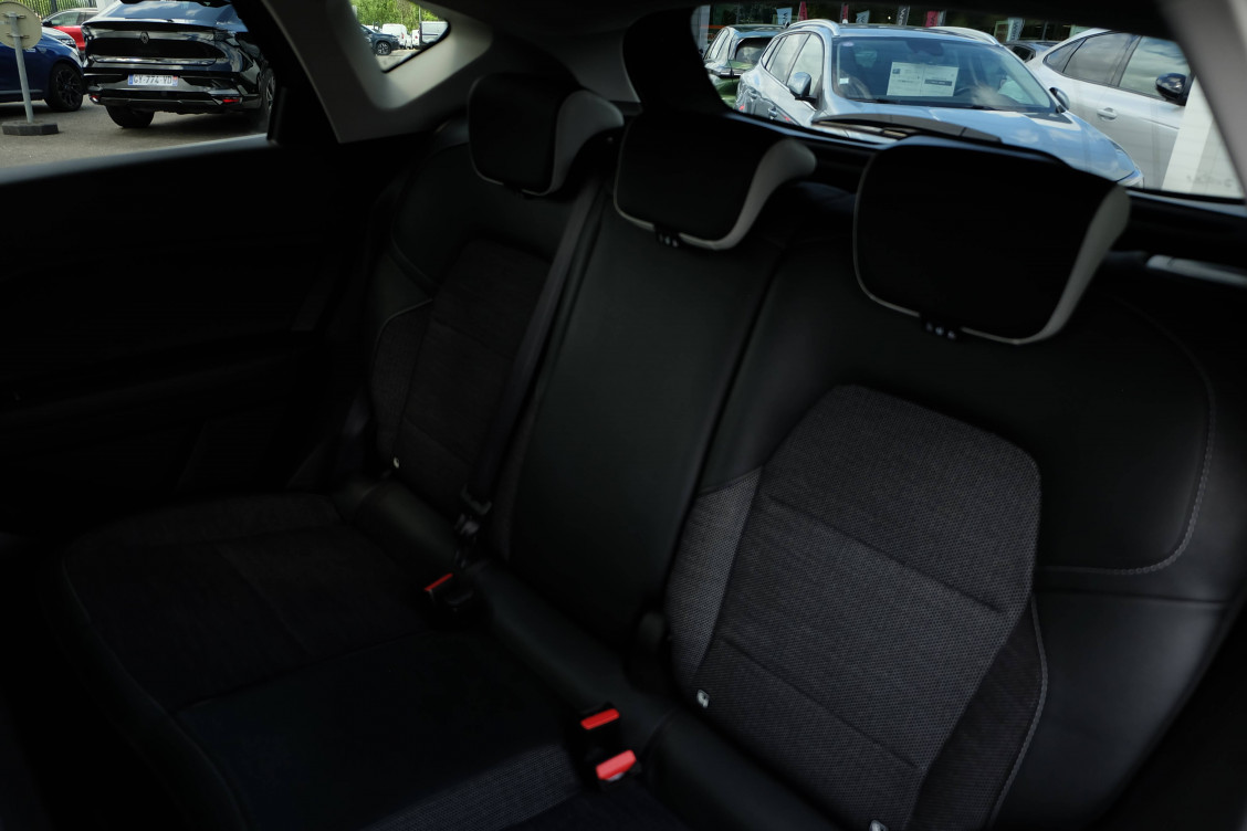 Acheter Renault Captur 2 Captur E-Tech full hybrid 145 Techno 5p occasion dans les concessions du Groupe Faurie