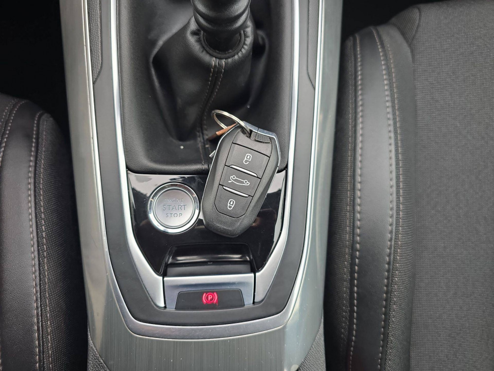Acheter Peugeot 308 308 PureTech 130ch S&S BVM6 Allure 5p occasion dans les concessions du Groupe Faurie