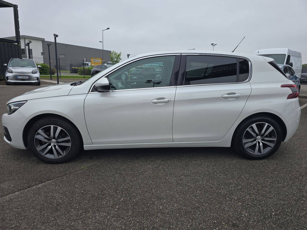 Acheter Peugeot 308 308 PureTech 130ch S&S BVM6 Allure 5p occasion dans les concessions du Groupe Faurie