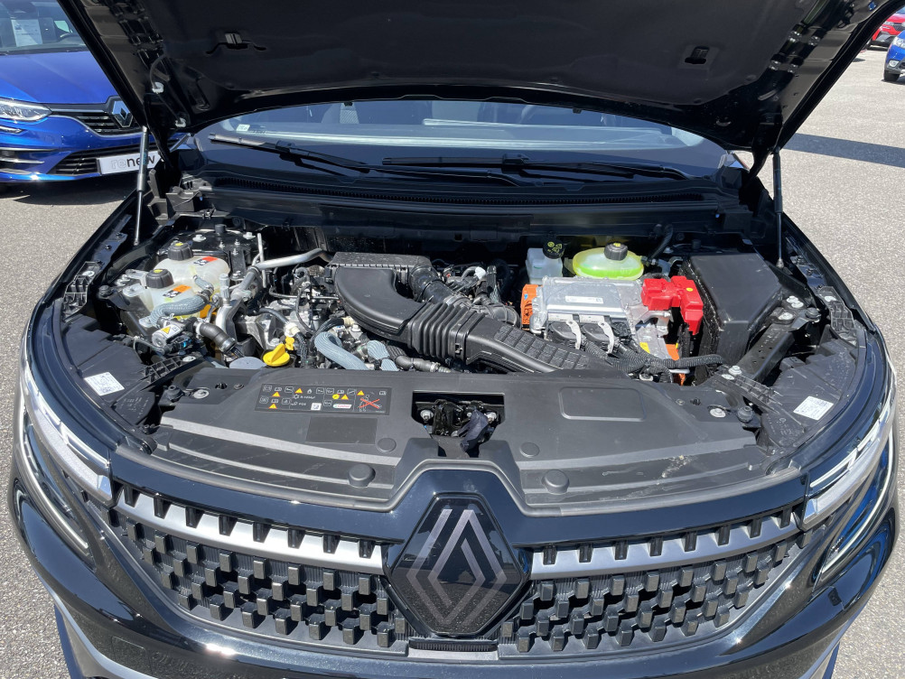 Acheter Renault Austral Austral E-Tech hybrid 200 Techno esprit Alpine 5p occasion dans les concessions du Groupe Faurie