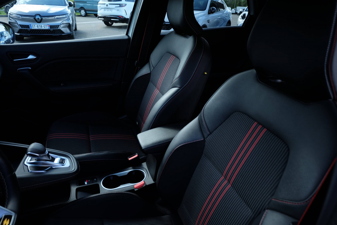 Acheter Renault Captur 2 Captur E-Tech 145 - 21B R.S. Line 5p occasion dans les concessions du Groupe Faurie