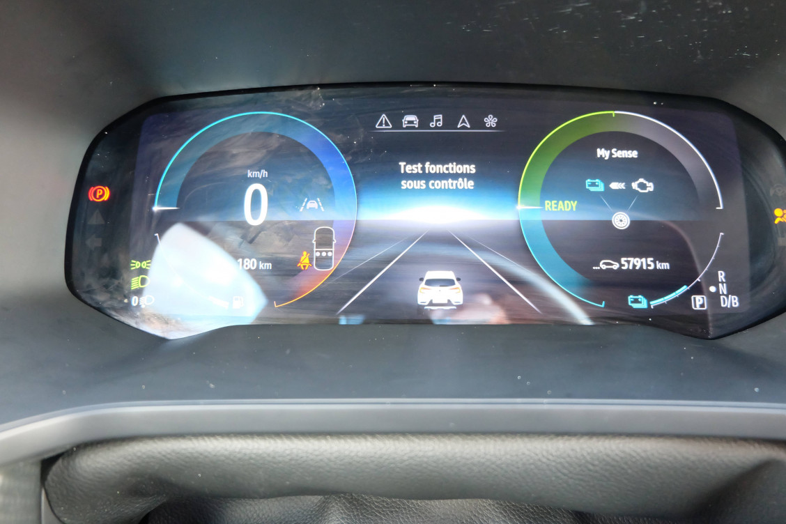 Acheter Renault Captur 2 Captur E-Tech 145 - 21B R.S. Line 5p occasion dans les concessions du Groupe Faurie