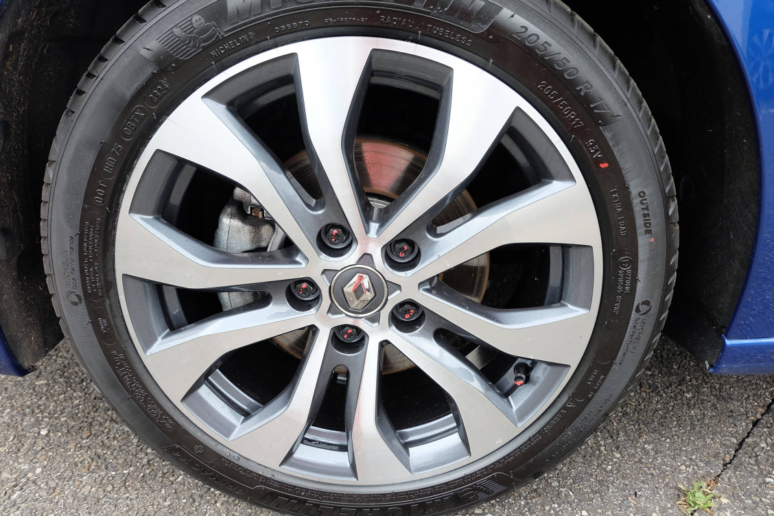 Acheter Renault Megane 4 Megane IV Estate Blue dCi 115 EDC Techno 5p occasion dans les concessions du Groupe Faurie