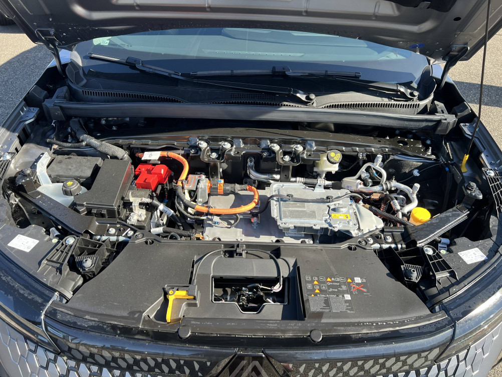 Acheter Renault Scenic 5 Scenic E-Tech electrique 220 ch grande autonomie Techno esprit Alpine 5p occasion dans les concessions du Groupe Faurie