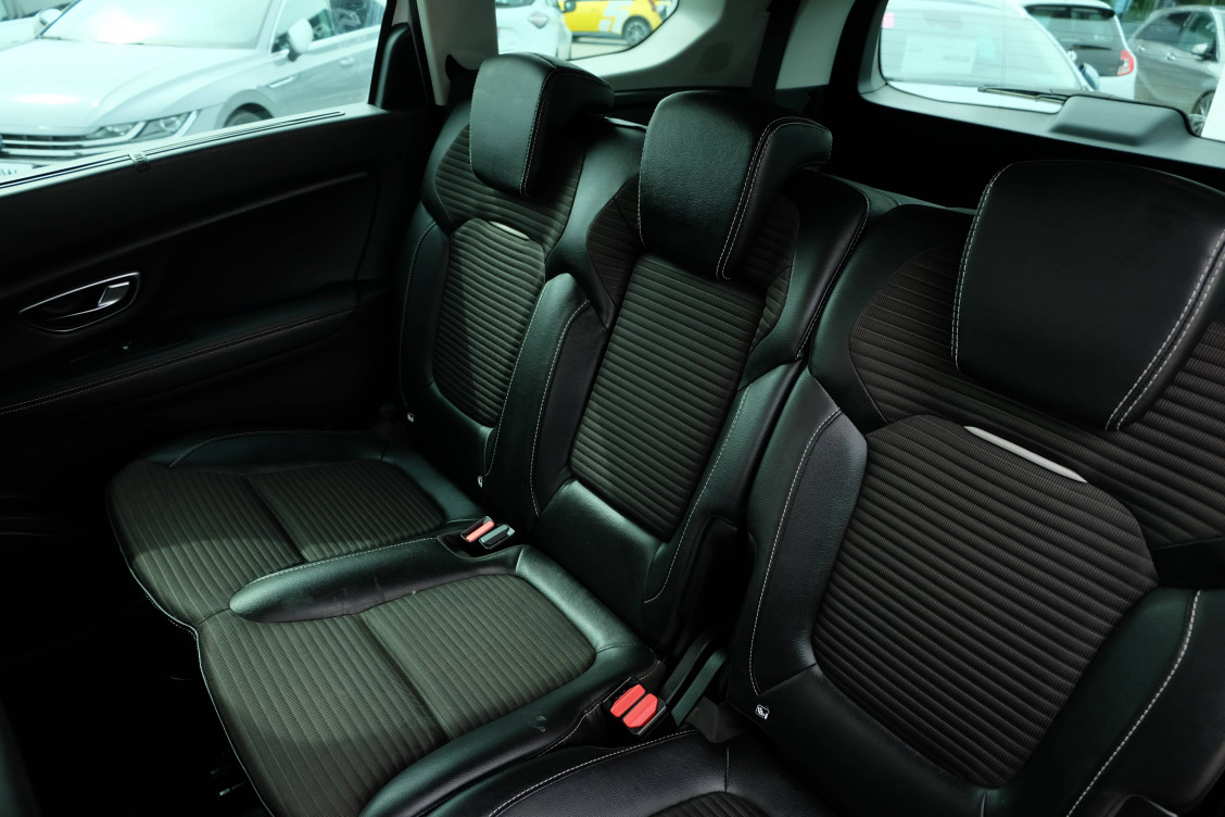 Acheter Renault Grand Scenic 4 Grand Scenic dCi 130 Energy Intens 5p occasion dans les concessions du Groupe Faurie