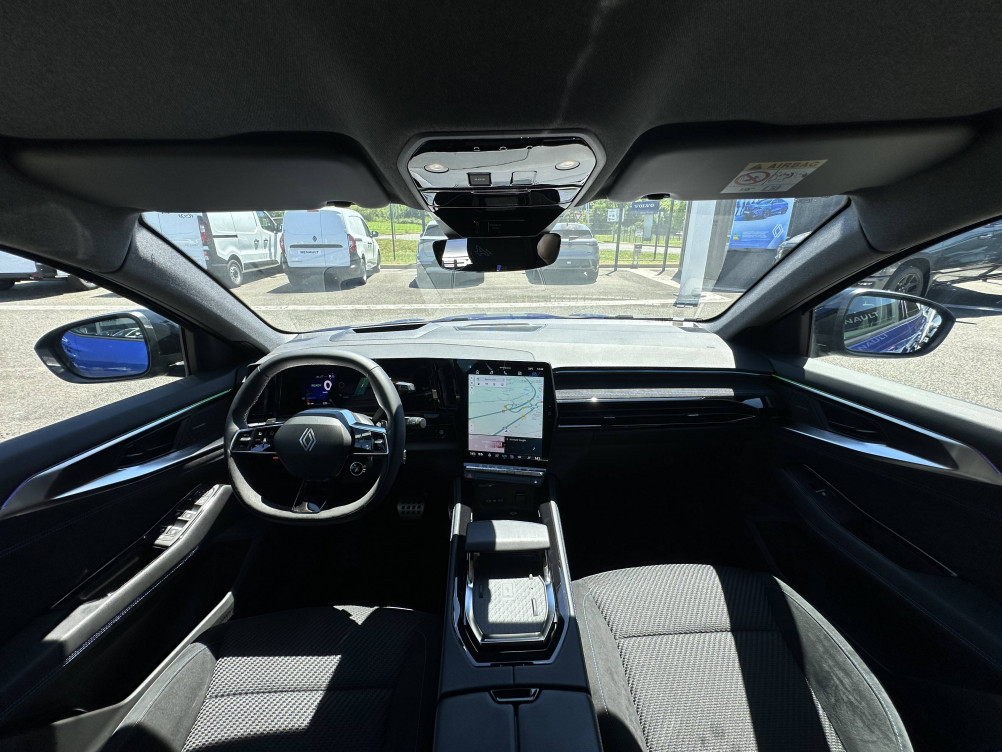 Acheter Renault Austral Austral E-Tech full hybrid 200 GSR2 Iconic esprit Alpine 5p occasion dans les concessions du Groupe Faurie