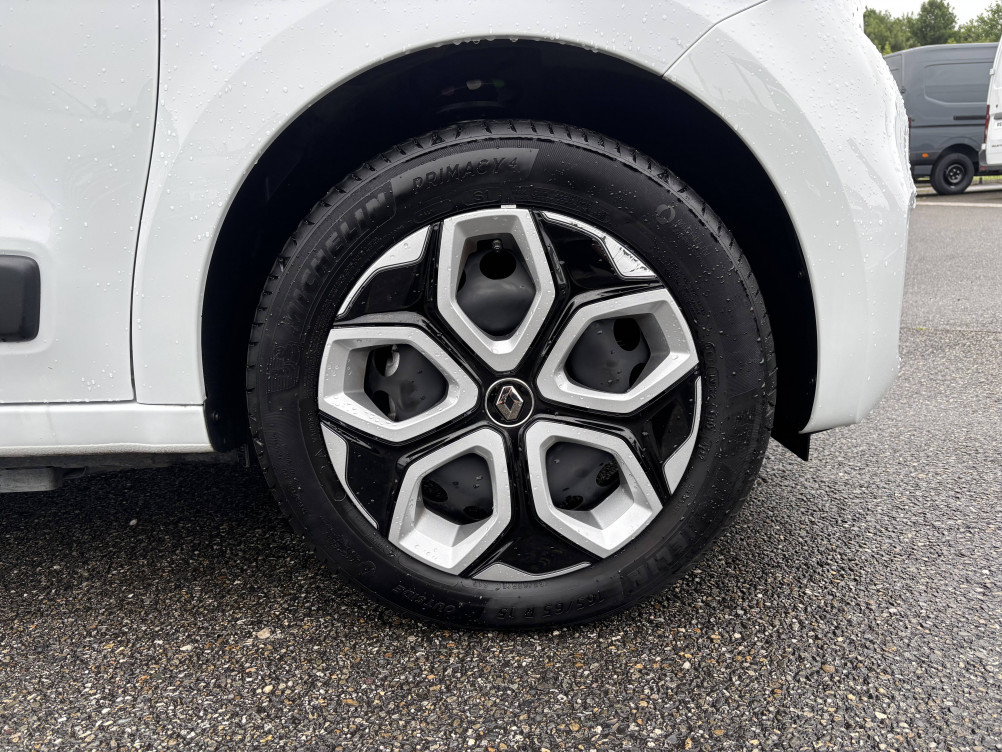 Acheter Renault Twingo Electrique Twingo III E-Tech Equilibre 5p occasion dans les concessions du Groupe Faurie