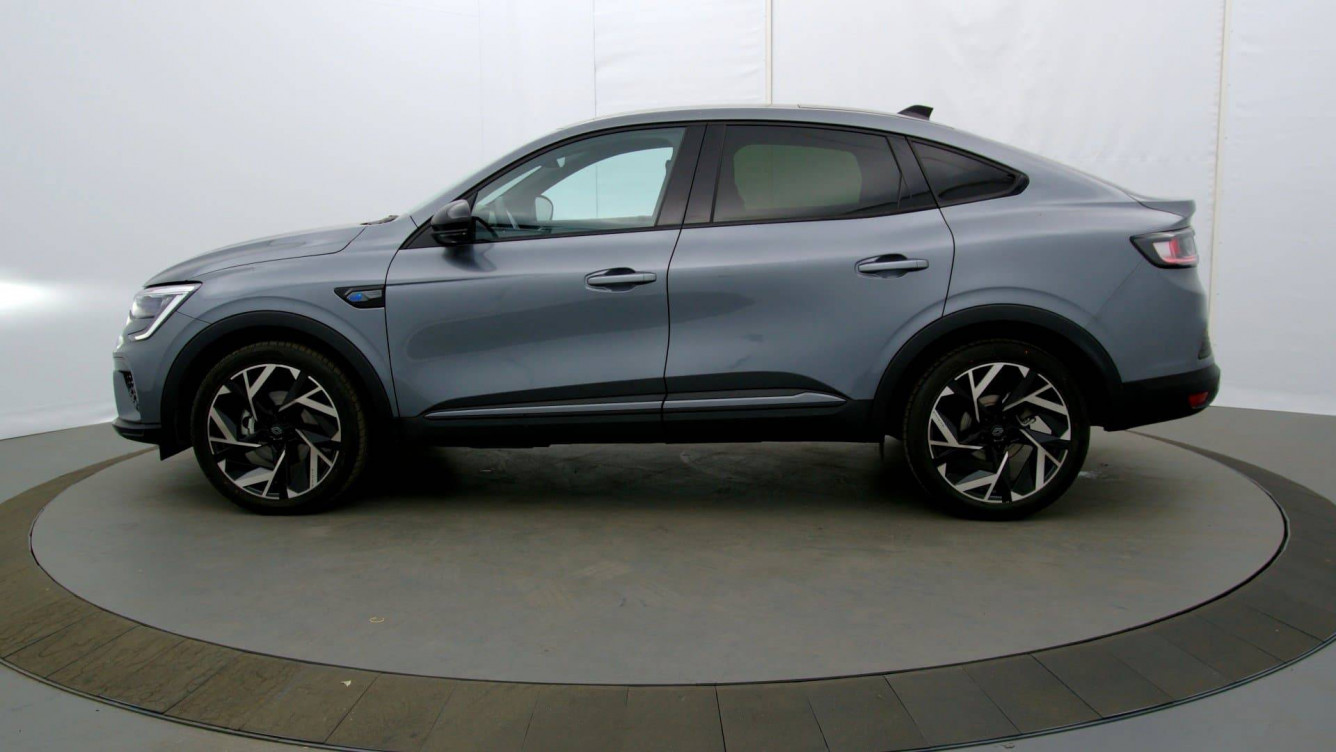 Acheter Renault Arkana Arkana E-Tech 145 - 23 esprit Alpine 5p occasion dans les concessions du Groupe Faurie