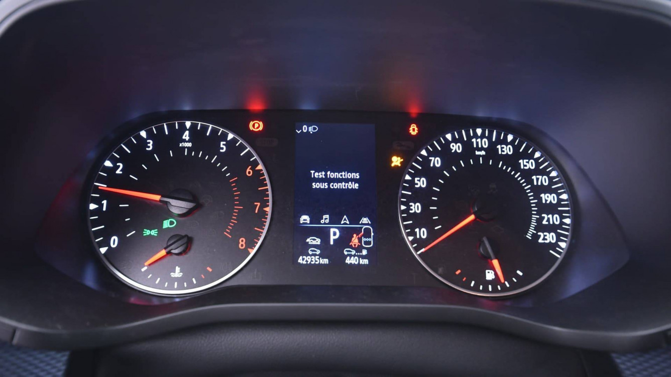 Acheter Renault Arkana Arkana mild hybrid 140 EDC FAP - 22 Evolution 5p occasion dans les concessions du Groupe Faurie