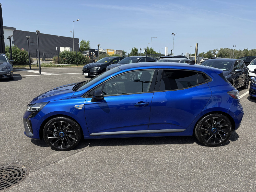 Acheter Renault Clio 5 Clio E-Tech full hybrid 145 Esprit Alpine 5p occasion dans les concessions du Groupe Faurie