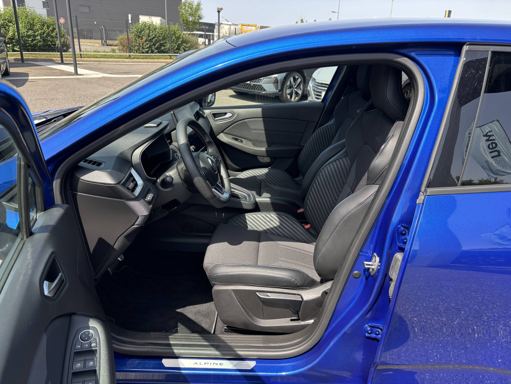 Acheter Renault Clio 5 Clio E-Tech full hybrid 145 Esprit Alpine 5p occasion dans les concessions du Groupe Faurie