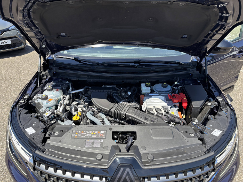 Acheter Renault Espace 6 Espace E-Tech hybrid 200 esprit Alpine 5p occasion dans les concessions du Groupe Faurie