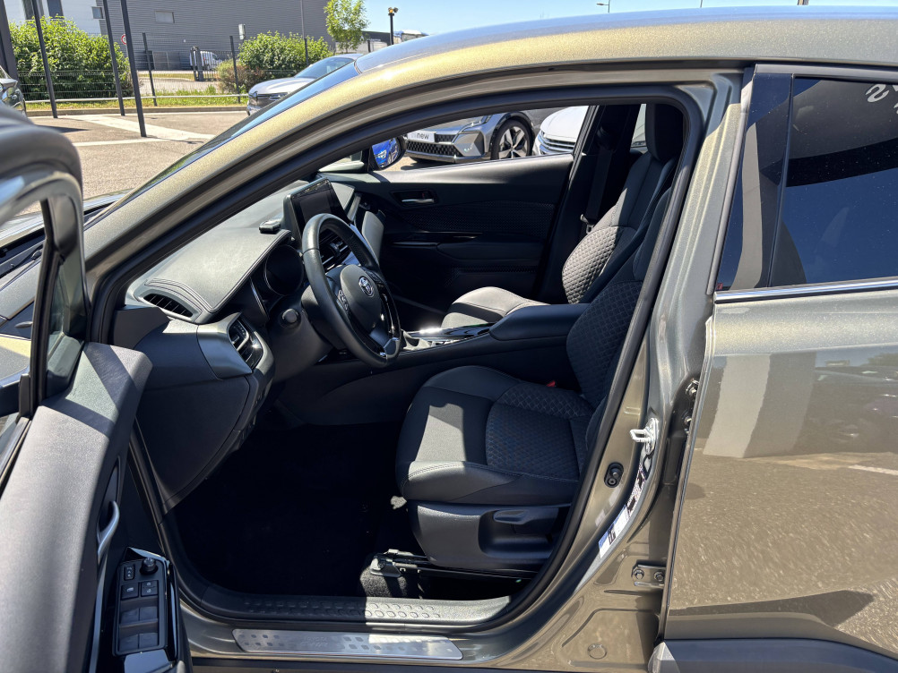 Acheter Toyota C-HR C-HR Hybride 1.8L Edition 5p occasion dans les concessions du Groupe Faurie