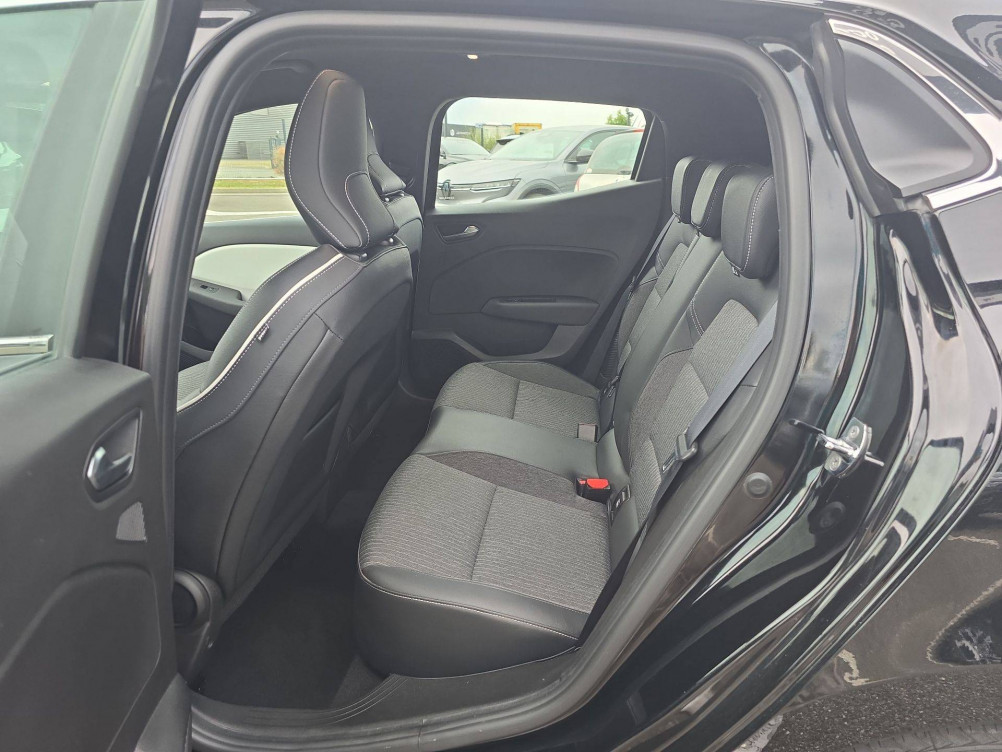 Acheter Renault Clio 5 Clio E-Tech 140 - 21N Intens 5p occasion dans les concessions du Groupe Faurie