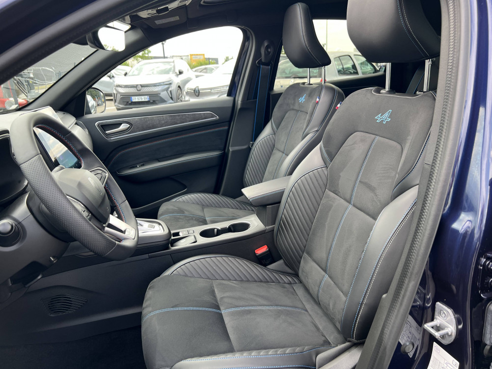Acheter Renault Arkana Arkana E-Tech full hybrid 145 GSR2 esprit Alpine 5p occasion dans les concessions du Groupe Faurie