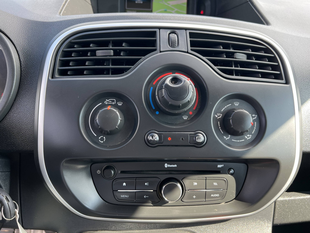 Acheter Renault Kangoo Express 2 KANGOO EXPRESS BLUE DCI 95 EXTRA R-LINK 5p occasion dans les concessions du Groupe Faurie