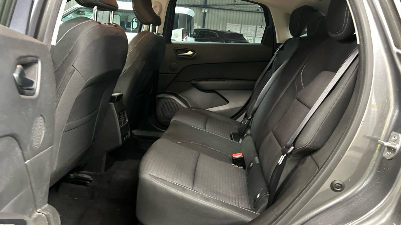 Acheter Renault Arkana Arkana E-Tech 145 Business 5p occasion dans les concessions du Groupe Faurie