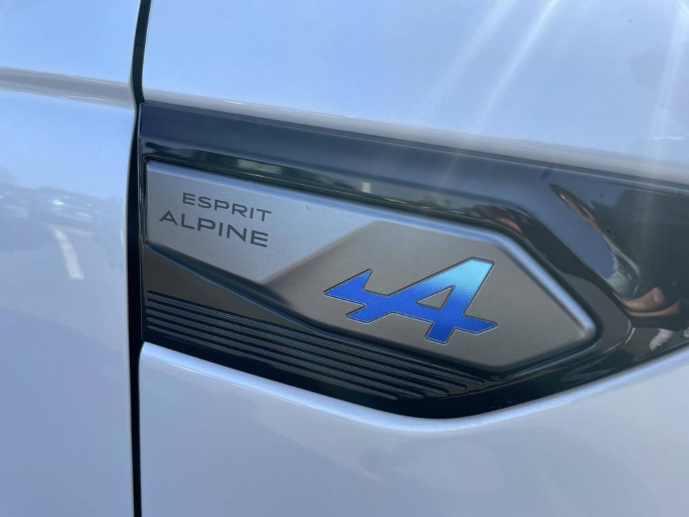 Acheter Renault Arkana Arkana mild hybrid 160 EDC GSR2 esprit Alpine 5p occasion dans les concessions du Groupe Faurie