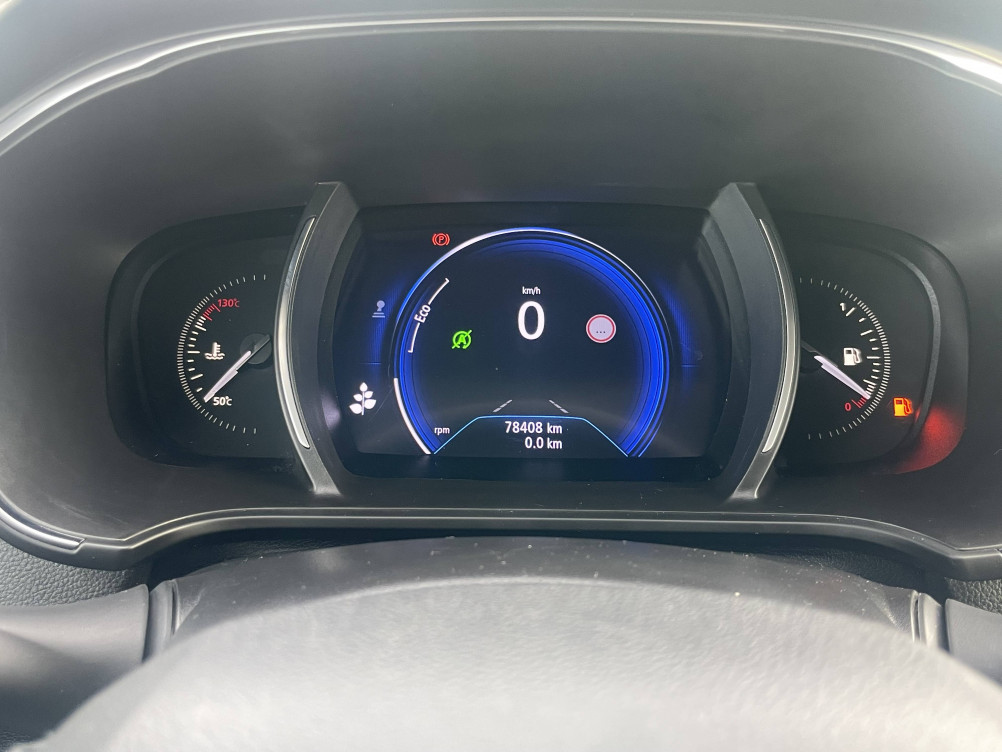 Acheter Renault Megane 4 Mégane IV Berline Blue dCi 95 Business 5p occasion dans les concessions du Groupe Faurie