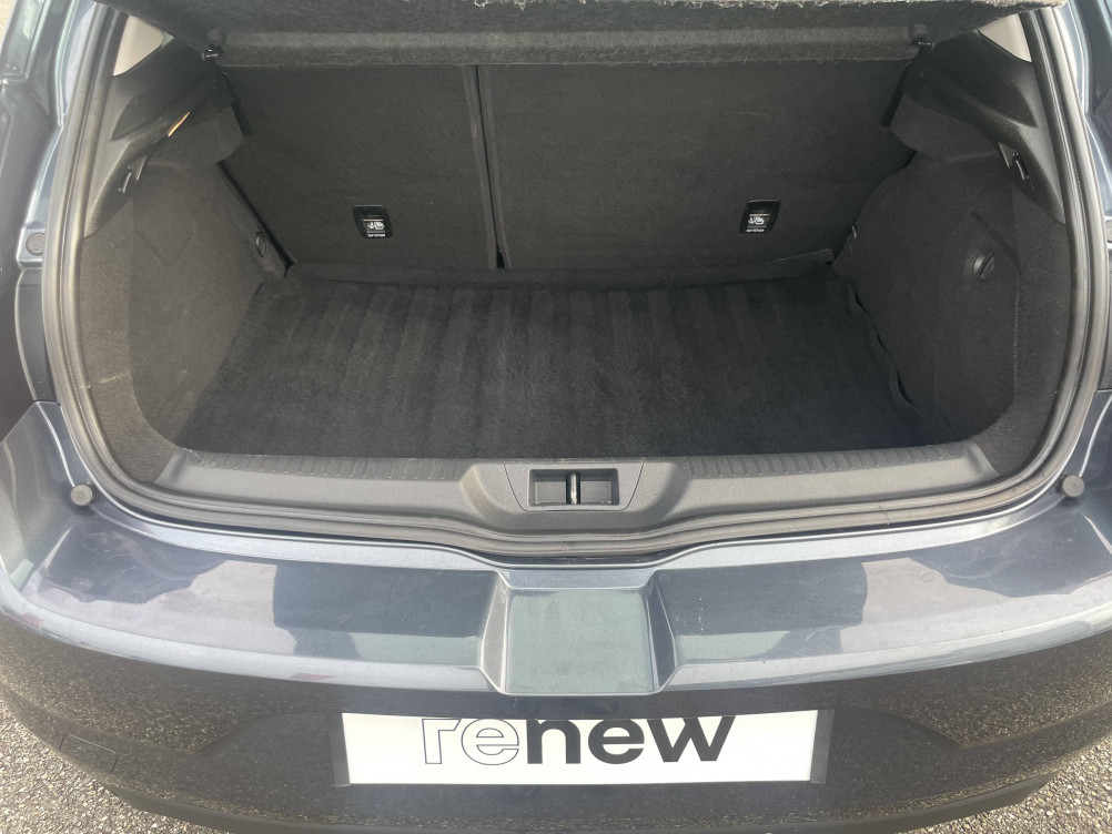 Acheter Renault Megane 4 Mégane IV Berline Blue dCi 95 Business 5p occasion dans les concessions du Groupe Faurie