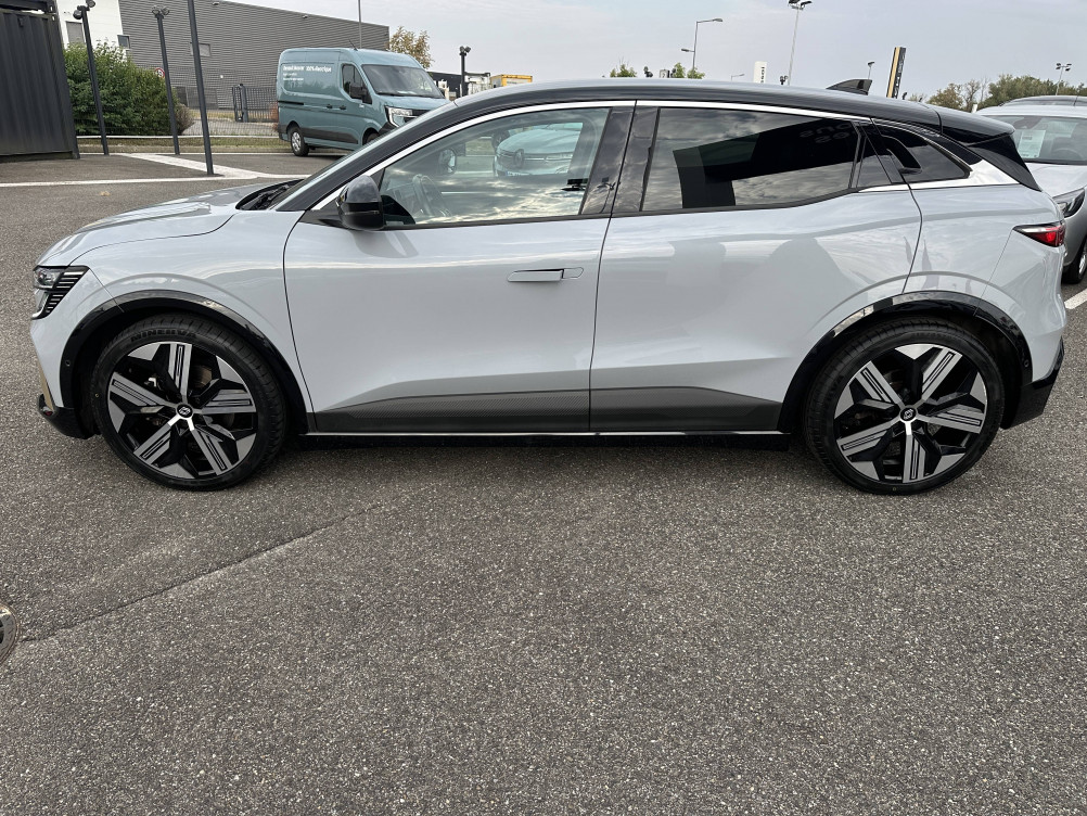 Acheter Renault Megane E-Tech Megane E-Tech EV60 220 ch super charge Iconic 5p occasion dans les concessions du Groupe Faurie