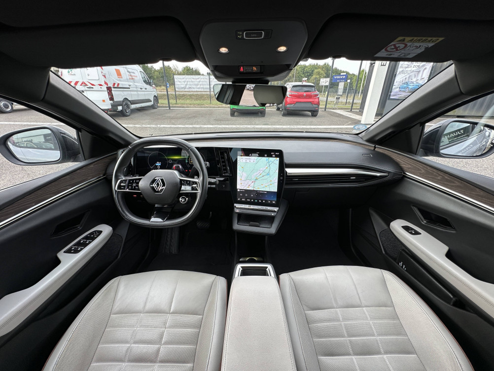 Acheter Renault Megane E-Tech Megane E-Tech EV60 220 ch super charge Iconic 5p occasion dans les concessions du Groupe Faurie