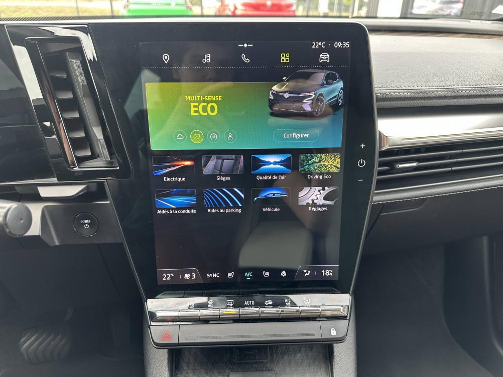 Acheter Renault Megane E-Tech Megane E-Tech EV60 220 ch super charge Iconic 5p occasion dans les concessions du Groupe Faurie