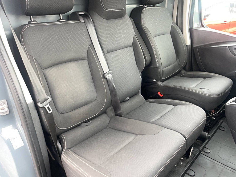 Acheter Renault Trafic 3 TRAFIC FGN L1H1 1000 KG DCI 145 ENERGY EDC GRAND CONFORT 4p occasion dans les concessions du Groupe Faurie