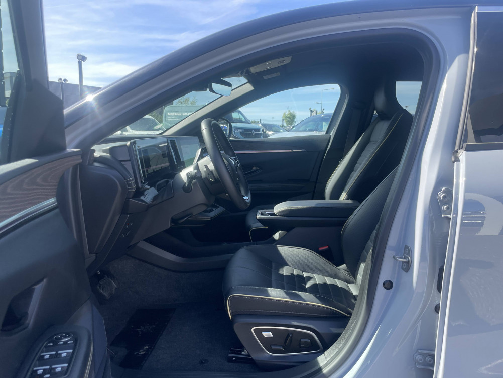 Acheter Renault Megane E-Tech Megane E-Tech EV60 220 ch super charge Iconic 5p occasion dans les concessions du Groupe Faurie