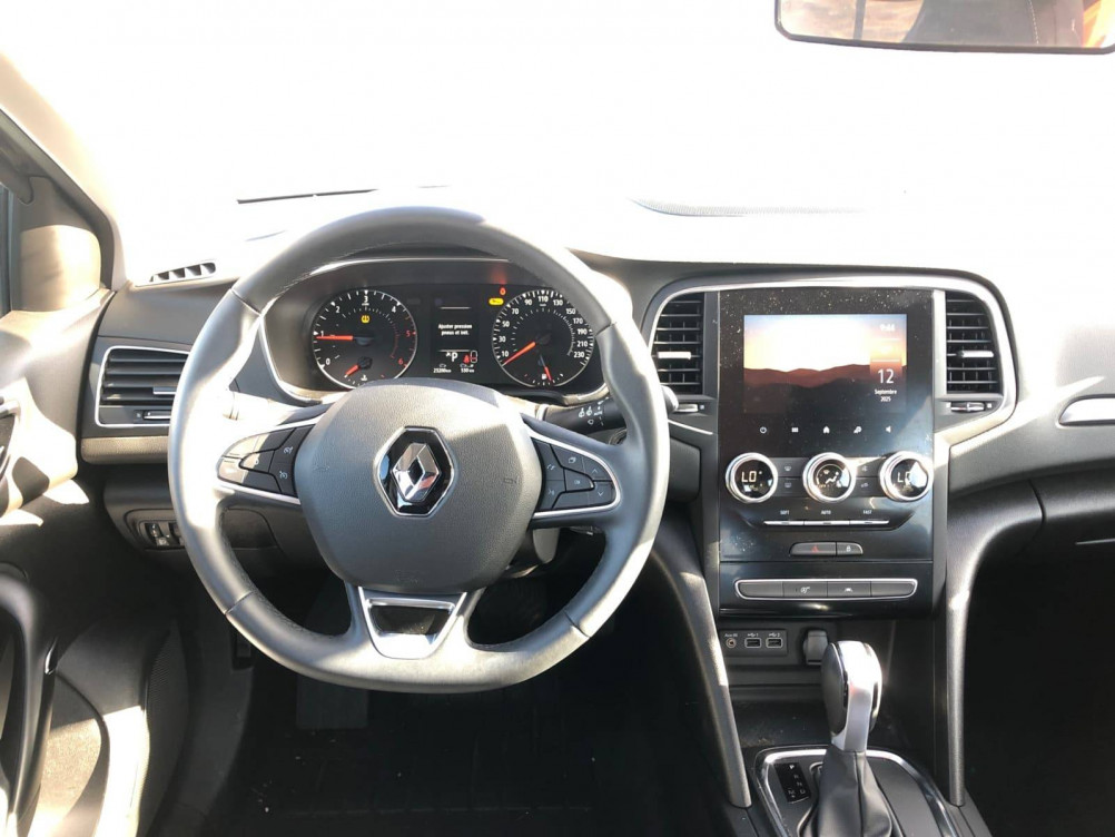 Acheter Renault Megane 4 Mégane IV Berline Blue dCi 115 EDC - 21N Business 5p occasion dans les concessions du Groupe Faurie