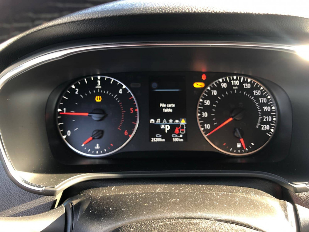 Acheter Renault Megane 4 Mégane IV Berline Blue dCi 115 EDC - 21N Business 5p occasion dans les concessions du Groupe Faurie