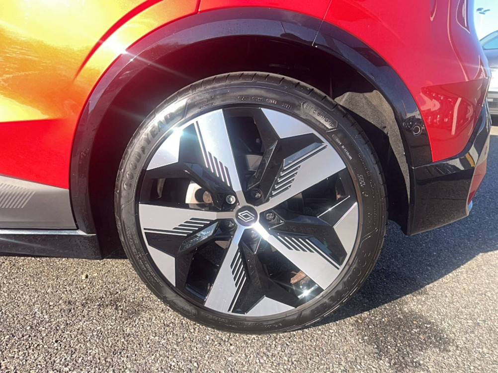 Acheter Renault Megane E-Tech Megane E-Tech EV60 220 ch super charge Techno 5p occasion dans les concessions du Groupe Faurie