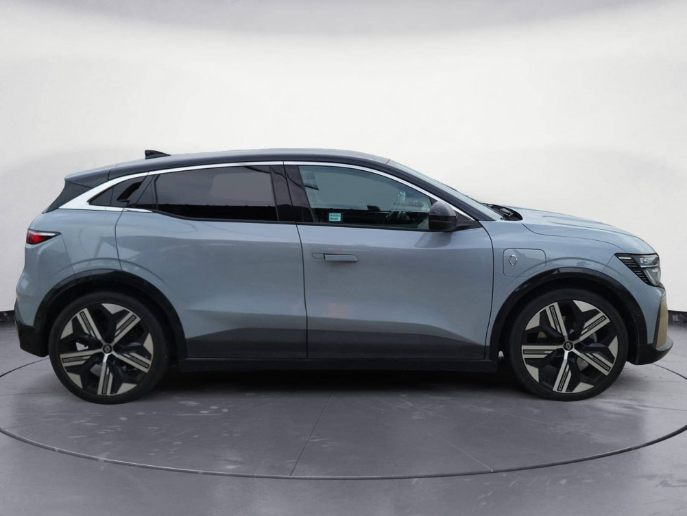 Acheter Renault Megane E-Tech Megane E-Tech EV60 220 ch super charge Iconic 5p occasion dans les concessions du Groupe Faurie