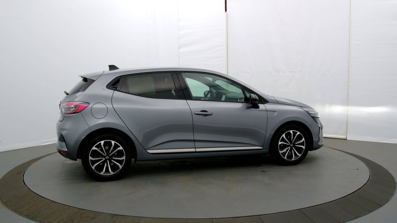 Acheter Renault Clio 5 Clio Eco-G 100 ch GSR2 Techno 5p occasion dans les concessions du Groupe Faurie