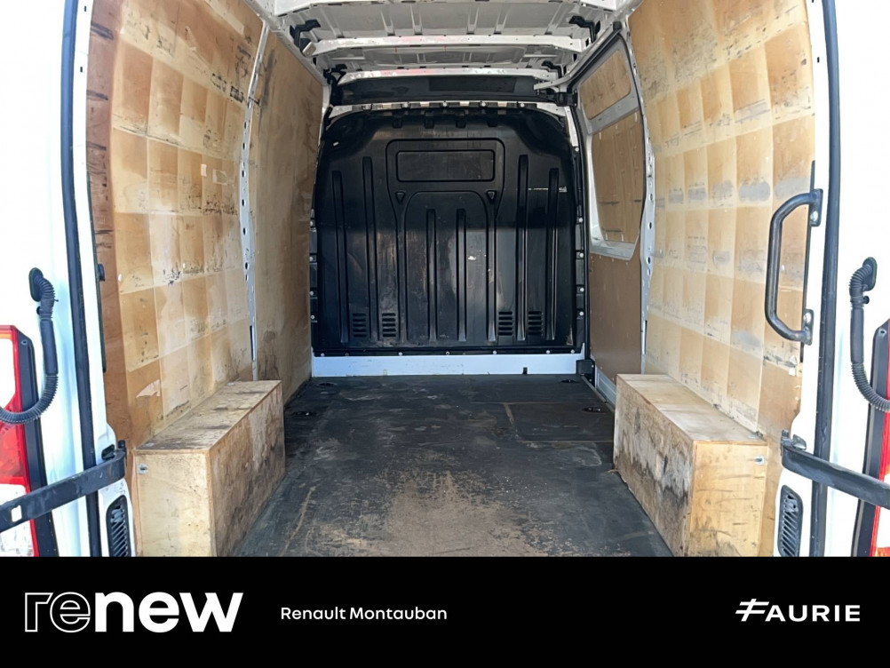 Acheter Renault Master 3 MASTER FGN TRAC F3300 L2H2 DCI 135 SL PRO+ 4p occasion dans les concessions du Groupe Faurie