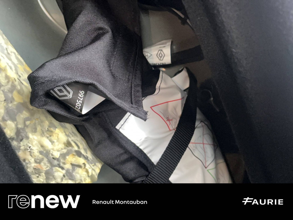 Acheter Renault Megane 4 Mégane IV Berline Blue dCi 115 - 21B Business 5p occasion dans les concessions du Groupe Faurie