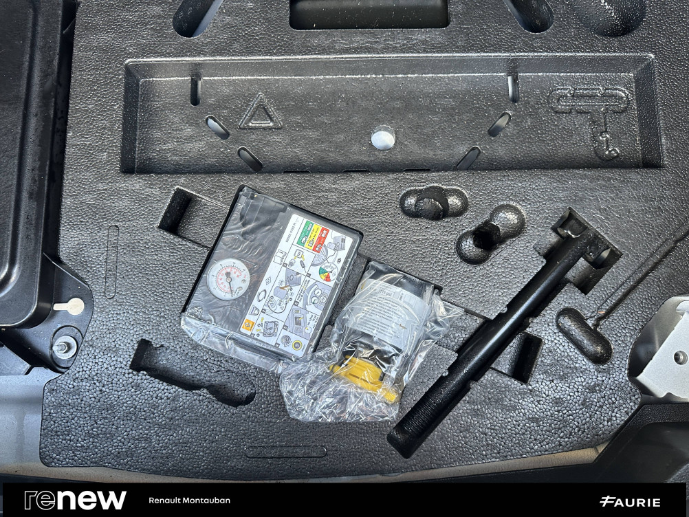 Acheter Renault Clio 5 Clio E-Tech full hybrid 145 Techno 5p occasion dans les concessions du Groupe Faurie